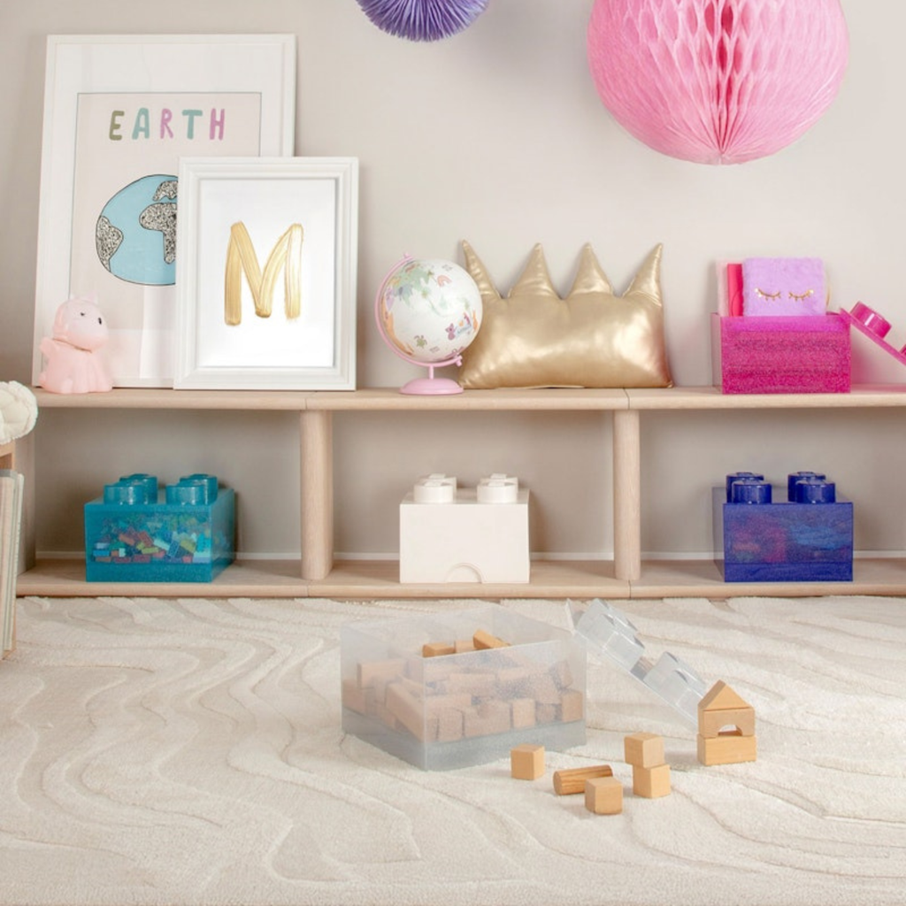 Lego Storage Brick 4 Top Lid - Glitter Light Blue Hộp Lưu Trữ Đồ Chơi LEGO 4 Nút - Hình ảnh bổ sung 4
