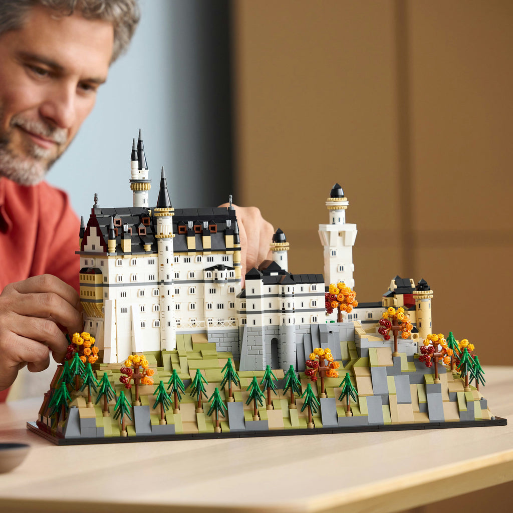 LEGO® Architecture Neuschwanstein Castle - Bộ Lắp Ráp Lâu Đài Đức 21063 - LEGO Architecture LEGO - ảnh 1 - Lego Architecture