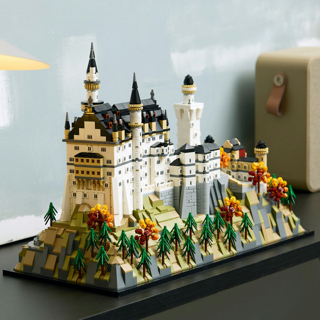 LEGO® Architecture Neuschwanstein Castle - Bộ Lắp Ráp Lâu Đài Đức 21063 - LEGO Architecture LEGO - ảnh 2 - Lego Architecture