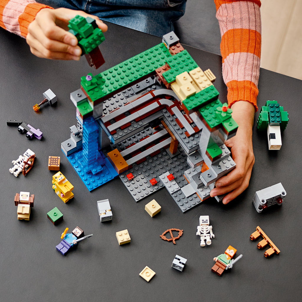 LEGO® Minecraft® The First Adventure - Đồ Chơi Lắp Ráp Thế Giới Minecraft LEGO 21169 - Góc nhìn khác 3