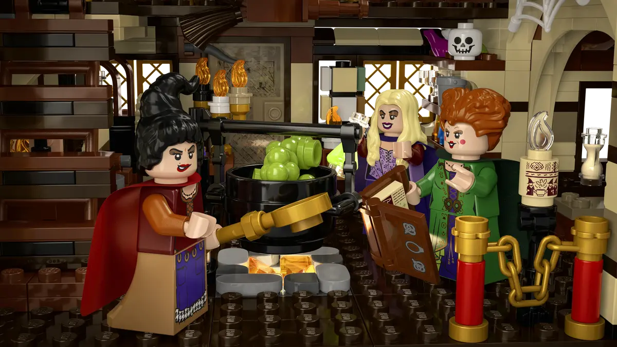 LEGO® Ideas Disney Hocus Pocus: The Sanderson Sisters’ Cottage - Mô hình Ngôi nhà Sanderson - LEGO 21341 LEGO - ảnh 6 - LEGO 