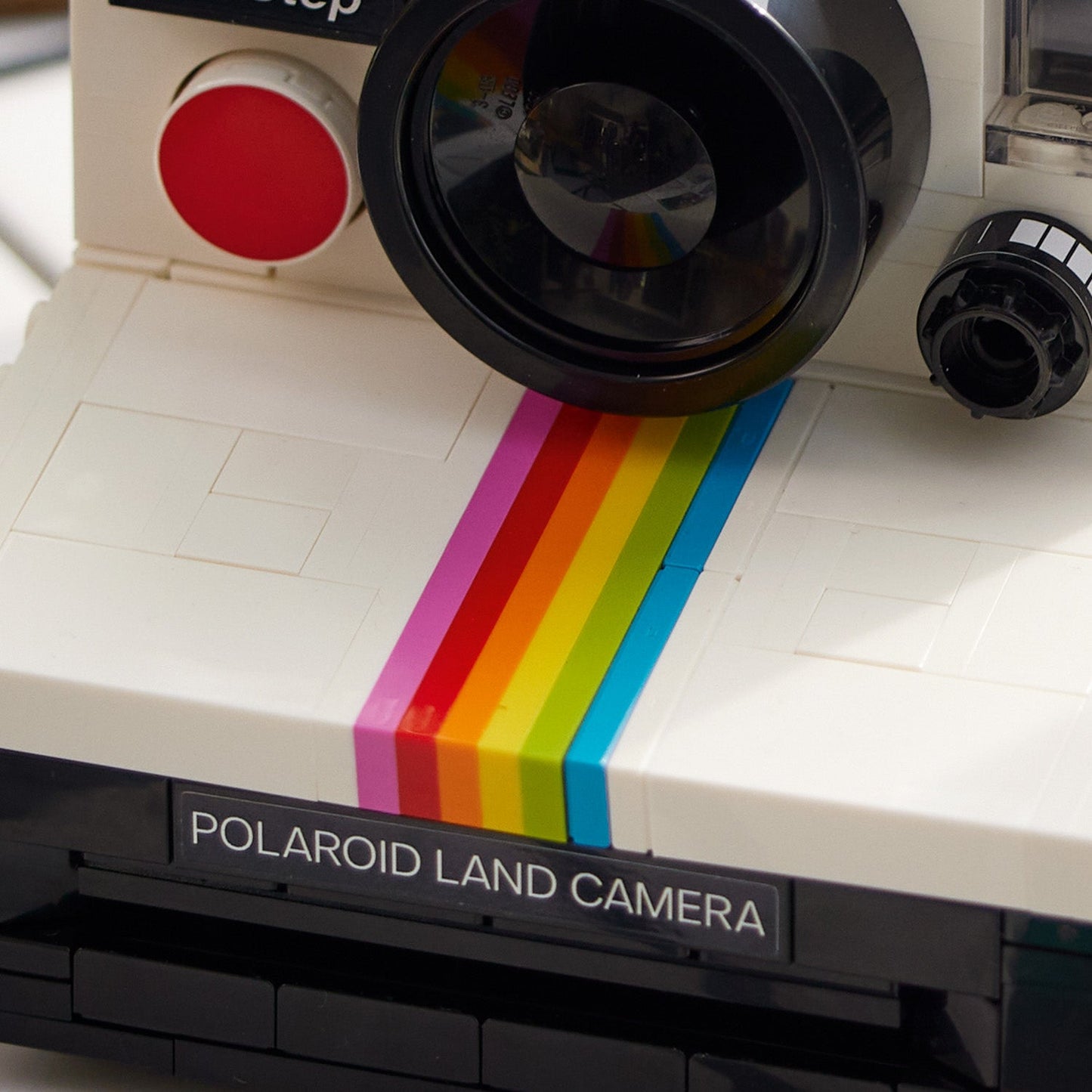 LEGO® Ideas Polaroid OneStep SX-70 Camera - Mô hình Máy ảnh Cổ điển - LEGO 21345 LEGO - ảnh 6 - LEGO Sets