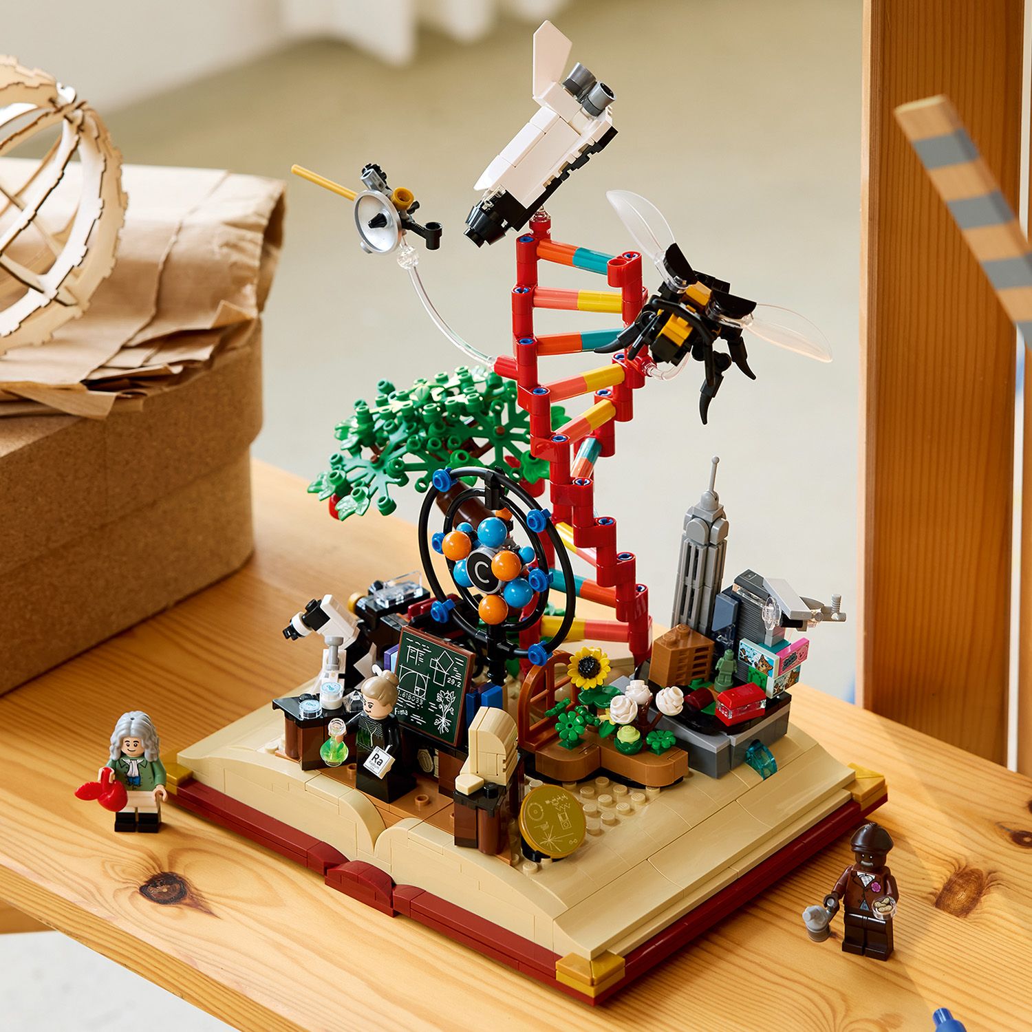 LEGO® Ideas The Evolution of STEM - Hình ảnh bổ sung 6