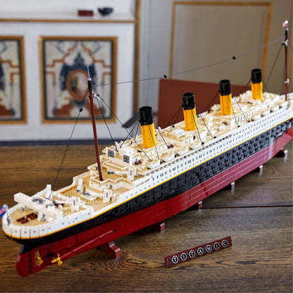 LEGO® Creator Expert Titanic - Mô hình Tàu Thủy Khổng Lồ 9090 Mảnh Ghép (10294)