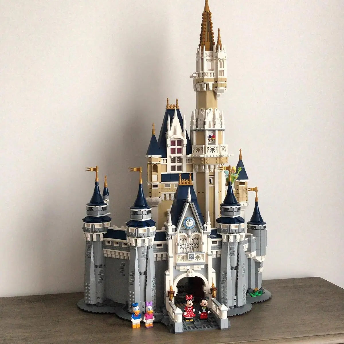 LEGO® Disney™: Disney Castle - Mô hình Lâu Đài Disney Kỷ Niệm 100 Năm - LEGO 43222 LEGO - ảnh 3 - Lego