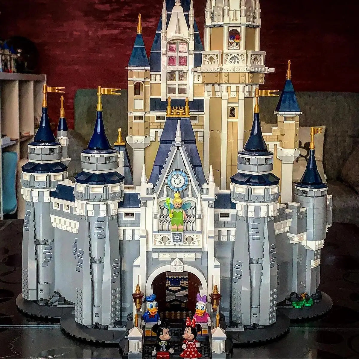 LEGO® Disney™: Disney Castle - Mô hình Lâu Đài Disney Kỷ Niệm 100 Năm - LEGO 43222 LEGO - ảnh 4 - Lego