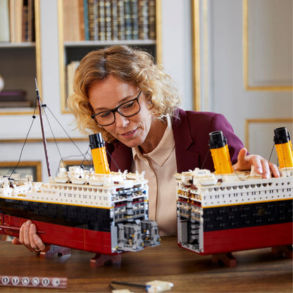 LEGO® Creator Expert Titanic - Mô hình Tàu Thủy Khổng Lồ 9090 Mảnh Ghép (10294)