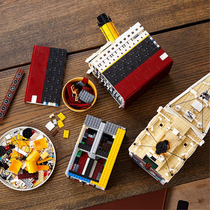 LEGO® Creator Expert Titanic - Mô hình Tàu Thủy Khổng Lồ 9090 Mảnh Ghép (10294)