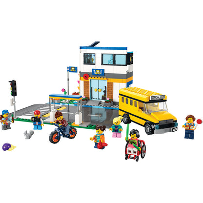 LEGO® City School Day - Bộ Đồ Chơi Lắp Ráp Trường Học 60329 - LEGO City - Hình ảnh chi tiết 2