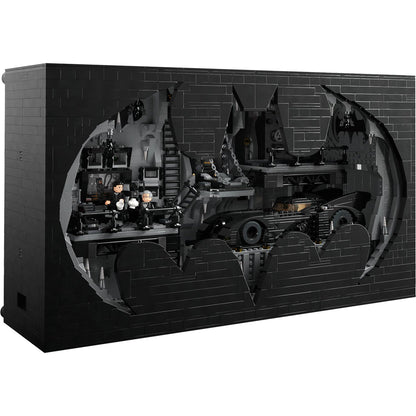 LEGO® DC Batman™ Batcave™ – Shadow Box | Mô Hình Hang Dơi Batman Returns 1992 (76252) - Hình ảnh chi tiết 2