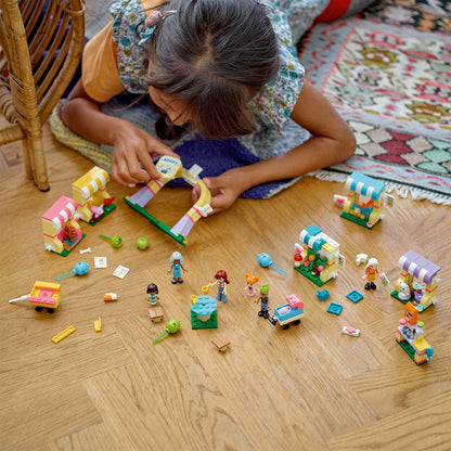LEGO® Friends™ Pet Adoption Day - Đồ chơi lắp ráp Ngày hội Nhận nuôi Thú cưng (42615) - LEGO Friends - Góc nhìn khác 3