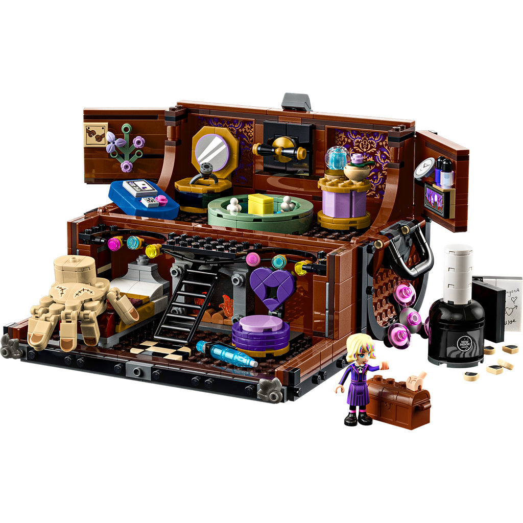 LEGO® Wednesday Thing’s Apartment - Bộ Lắp Ráp Vali Căn Hộ Của Thing - LEGO 76785 - Hình ảnh chi tiết 2