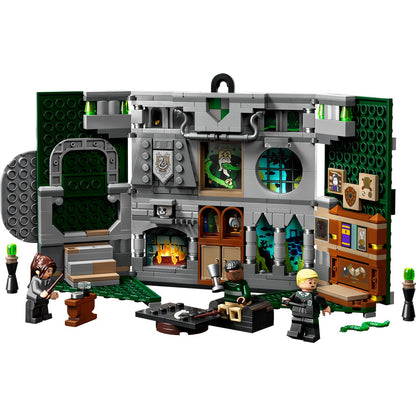 LEGO® Harry Potter™ Slytherin™ House Banner - Bộ Lắp Ráp Biểu Ngữ Nhà Slytherin - LEGO 76410 - Hình ảnh chi tiết 2