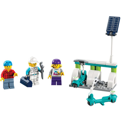 LEGO® City Electric Scooters & Charging Dock - Bộ Xe Điện & Trạm Sạc - LEGO 40526 - Hình ảnh chi tiết 2