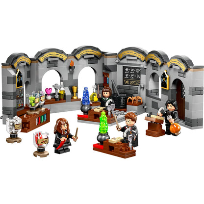 LEGO® Harry Potter™ Hogwarts™ Castle: Potions Class - Đồ Chơi Lắp Ráp Lớp Học Độc Dược LEGO 76431 - Hình ảnh chi tiết 2