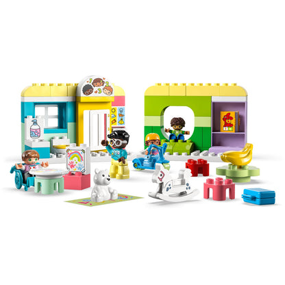 LEGO® DUPLO™ Life At The Day-Care Center - Đồ chơi Trung Tâm Chăm Sóc Trẻ Em (10992) - LEGO - Hình ảnh chi tiết 2