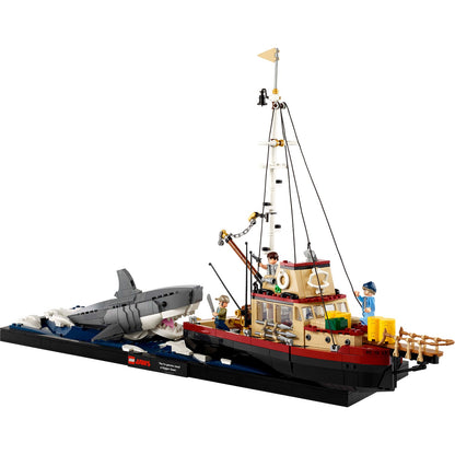 LEGO® Ideas Jaws - Bộ Lắp Ráp Mô Hình Hàm Cá Mập 21350 - Hình ảnh chi tiết 2