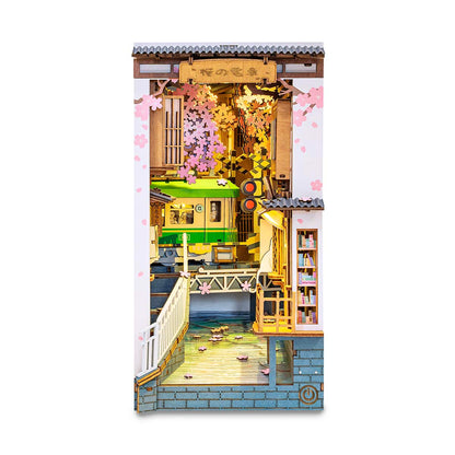 Mô Hình Lắp Ráp Gỗ Book Nook Rolife - Sakura Densya (Xe Điện Hoa Anh Đào) TGB01 - Hình ảnh chi tiết 2