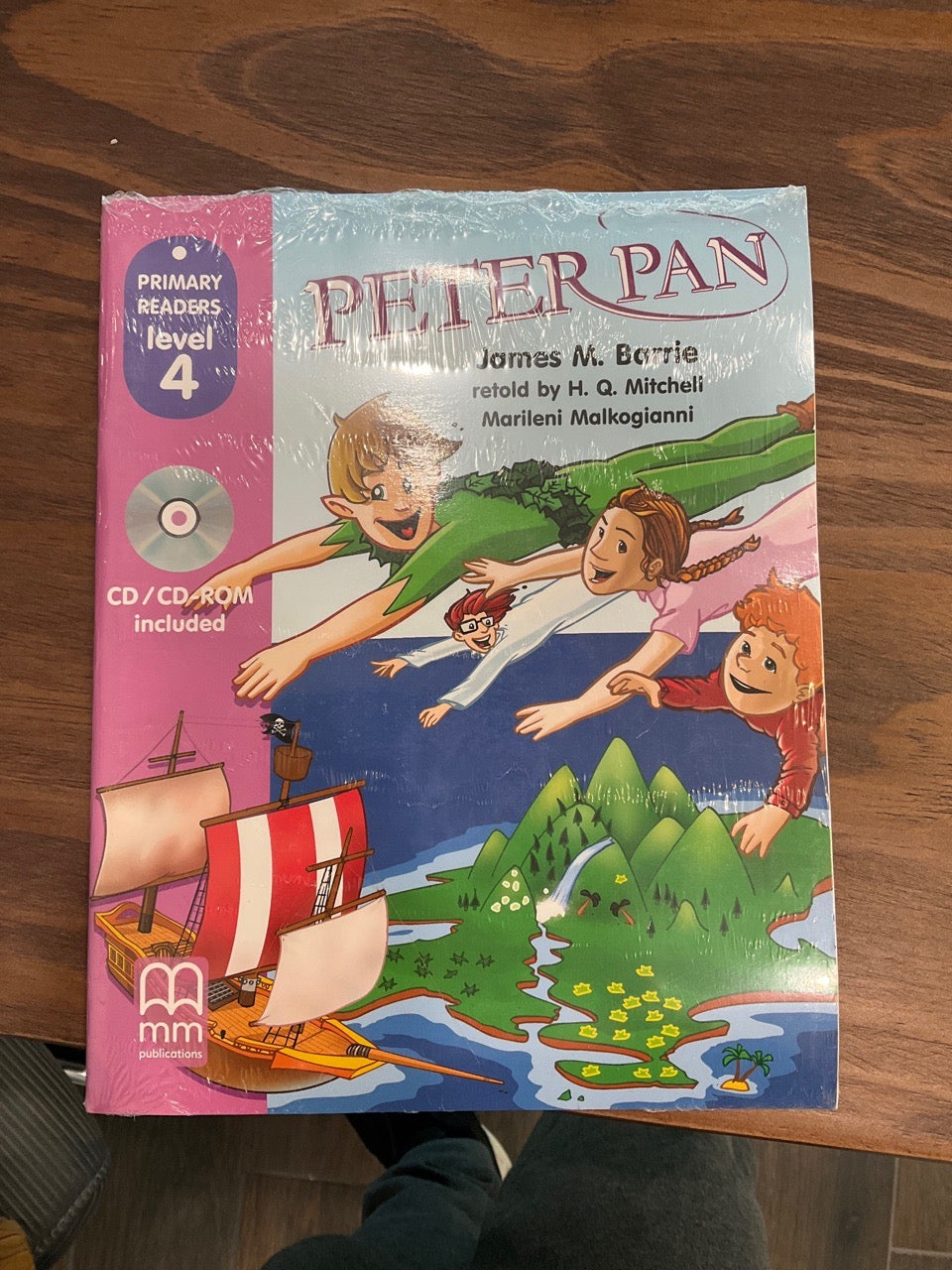 PETER PAN STUDENT'S BOOK (with CD-ROM) British American Edition