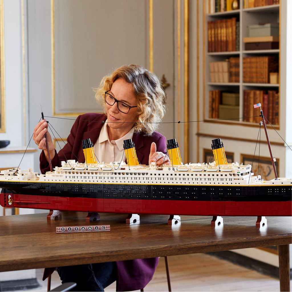 LEGO® Creator Expert Titanic - Mô hình Tàu Thủy Khổng Lồ 9090 Mảnh Ghép (10294) LEGO - ảnh 9 - LEGO