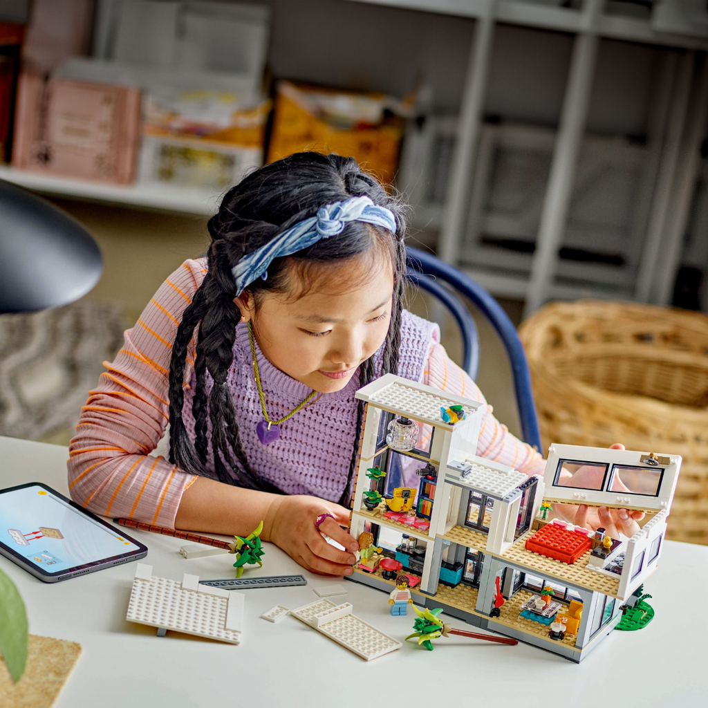 LEGO® Creator 3-in-1 Modern House - Mô Hình Lắp Ráp Nhà Hiện Đại (31153) - Góc nhìn khác 3