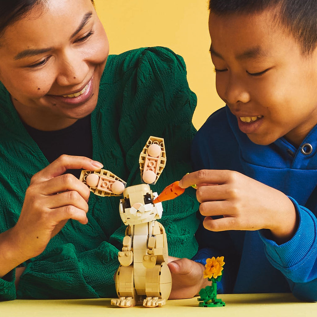 LEGO® Creator 3-in-1 Cute Bunny - Đồ chơi lắp ráp Thỏ con dễ thương 31162 - Góc nhìn khác 3