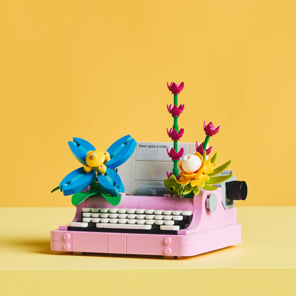 LEGO® Creator 3-in-1 Typewriter with Flowers - Đồ chơi lắp ráp Máy đánh chữ và Hoa - LEGO 31169 - Hình ảnh bổ sung 4
