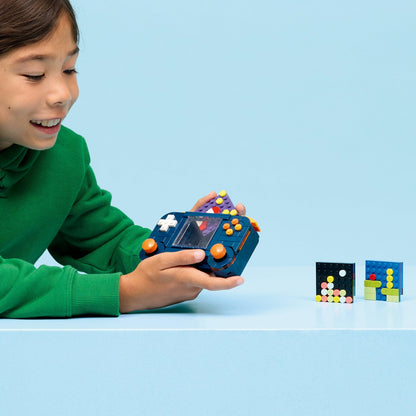 LEGO® Creator 3-in-1 Retro Gaming Console - Bộ Lắp Ráp Máy Chơi Game Cổ Điển LEGO 31380 - Góc nhìn khác 3