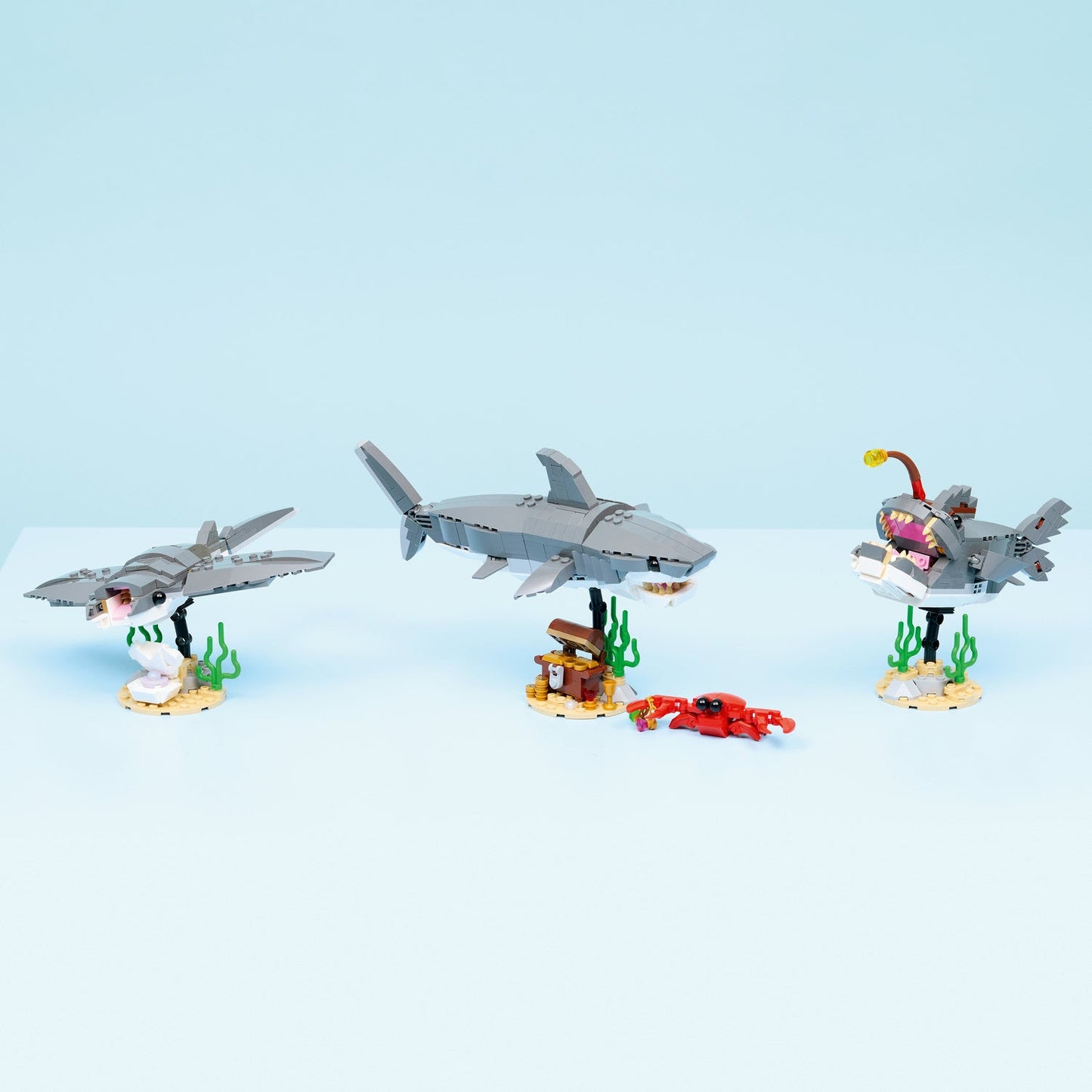 LEGO® Creator 3 in 1 Fierce Shark with a Treasure Chest - Bộ Lắp Ráp Cá Mập 3 Trong 1 - LEGO 31381 - Hình ảnh bổ sung 5
