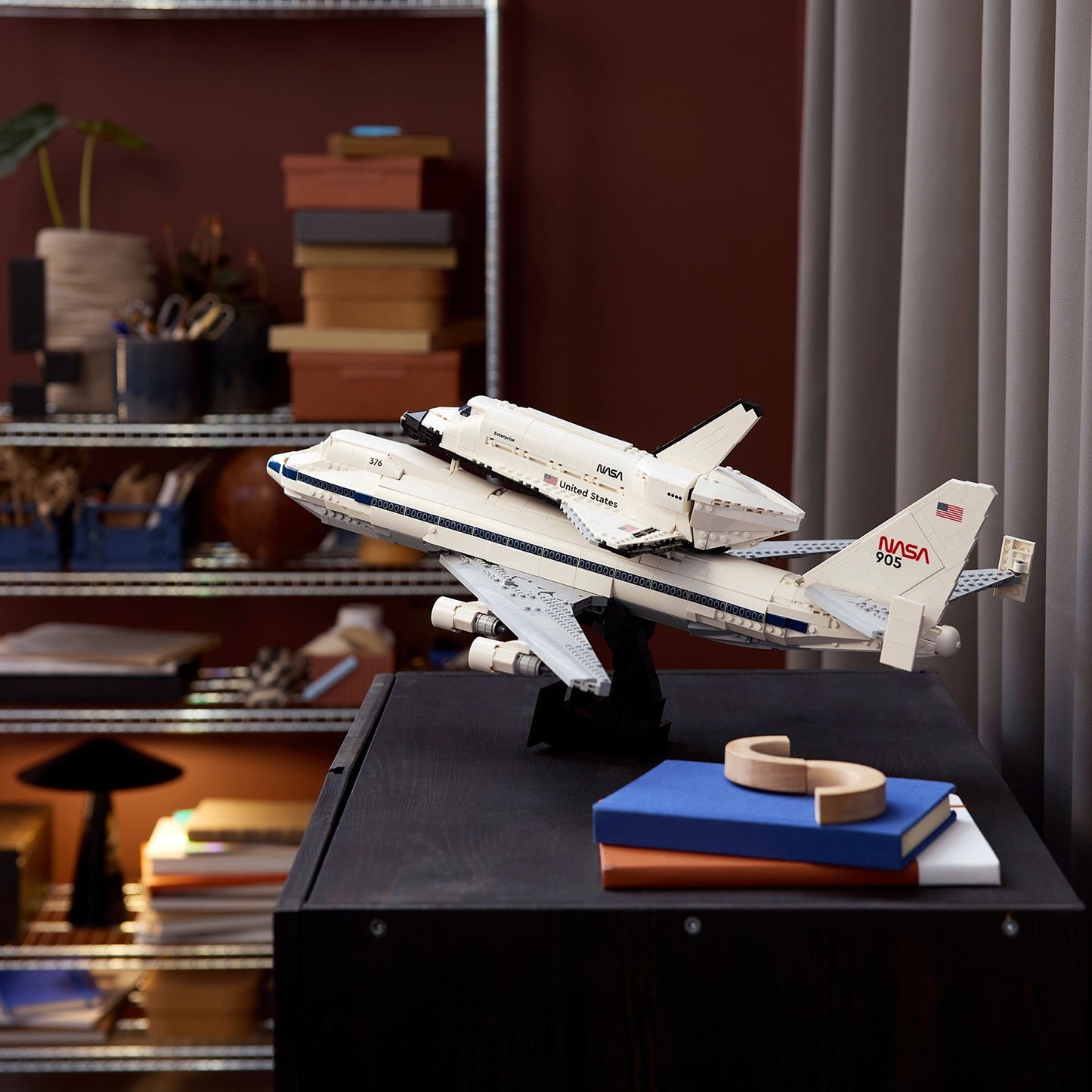 LEGO® ICONS™ Shuttle Carrier Aircraft