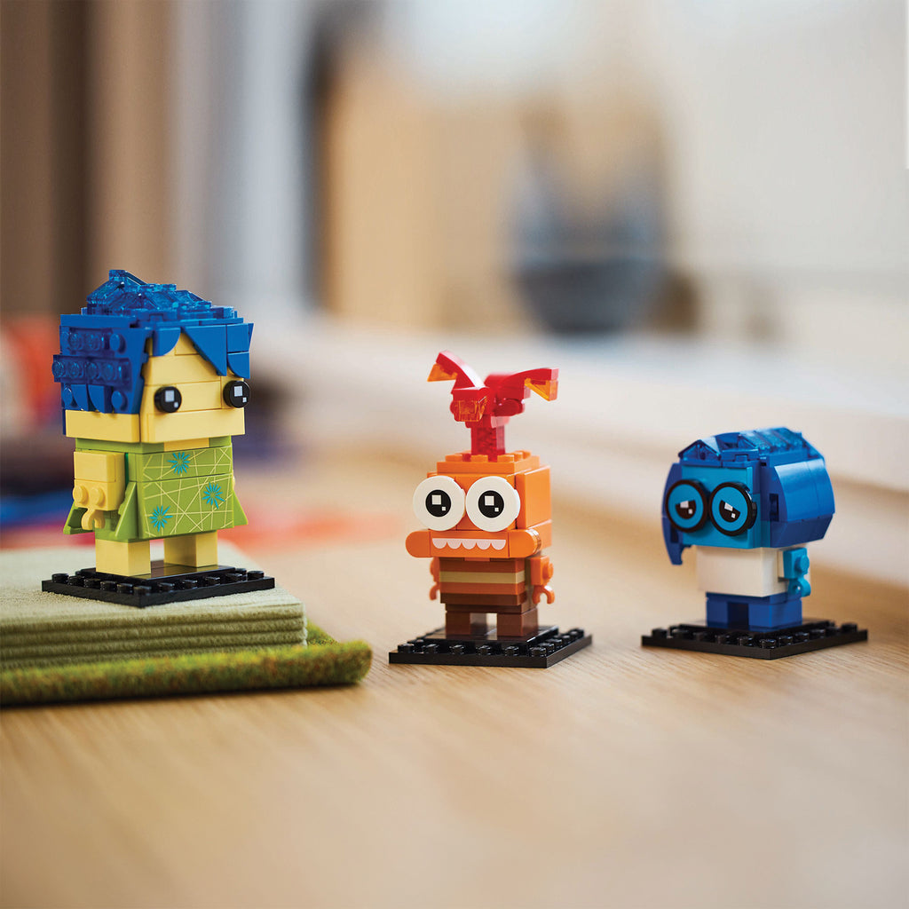 LEGO® BrickHeadz™ Joy, Sadness & Anxiety - Mô hình lắp ráp nhân vật Inside Out 2 - LEGO 40749 - Góc nhìn khác 3