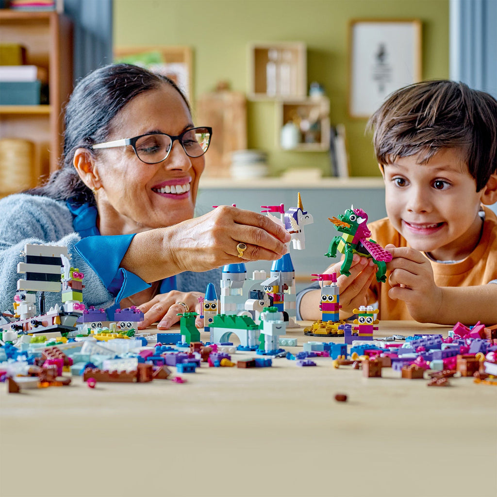 LEGO® Classic Creative Fantasy Universe - Bộ Đồ Chơi Lắp Ráp Sáng Tạo 1800 Mảnh LEGO 11033 - Góc nhìn khác 3