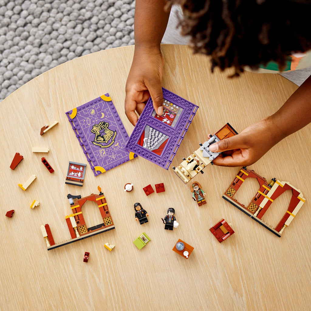 LEGO® Harry Potter™ Hogwarts™ Moment: Divination Class - Bộ Lắp Ráp Lớp Học Bói Toán - LEGO 76396 - Góc nhìn khác 3