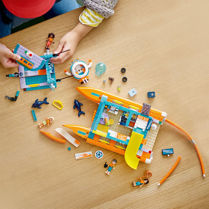LEGO® Friends™ Sea Rescue Boat - Đồ chơi lắp ráp Tàu Cứu Hộ Biển - LEGO 41734 - Hình ảnh bổ sung 4