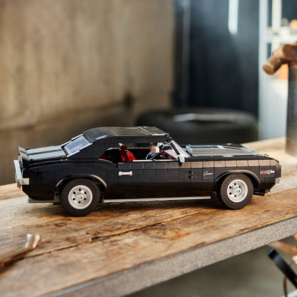 LEGO® ICONS™ Chevrolet Camaro Z28 - Mô hình xe ô tô cổ điển lắp ráp LEGO 10304 - Góc nhìn khác 3