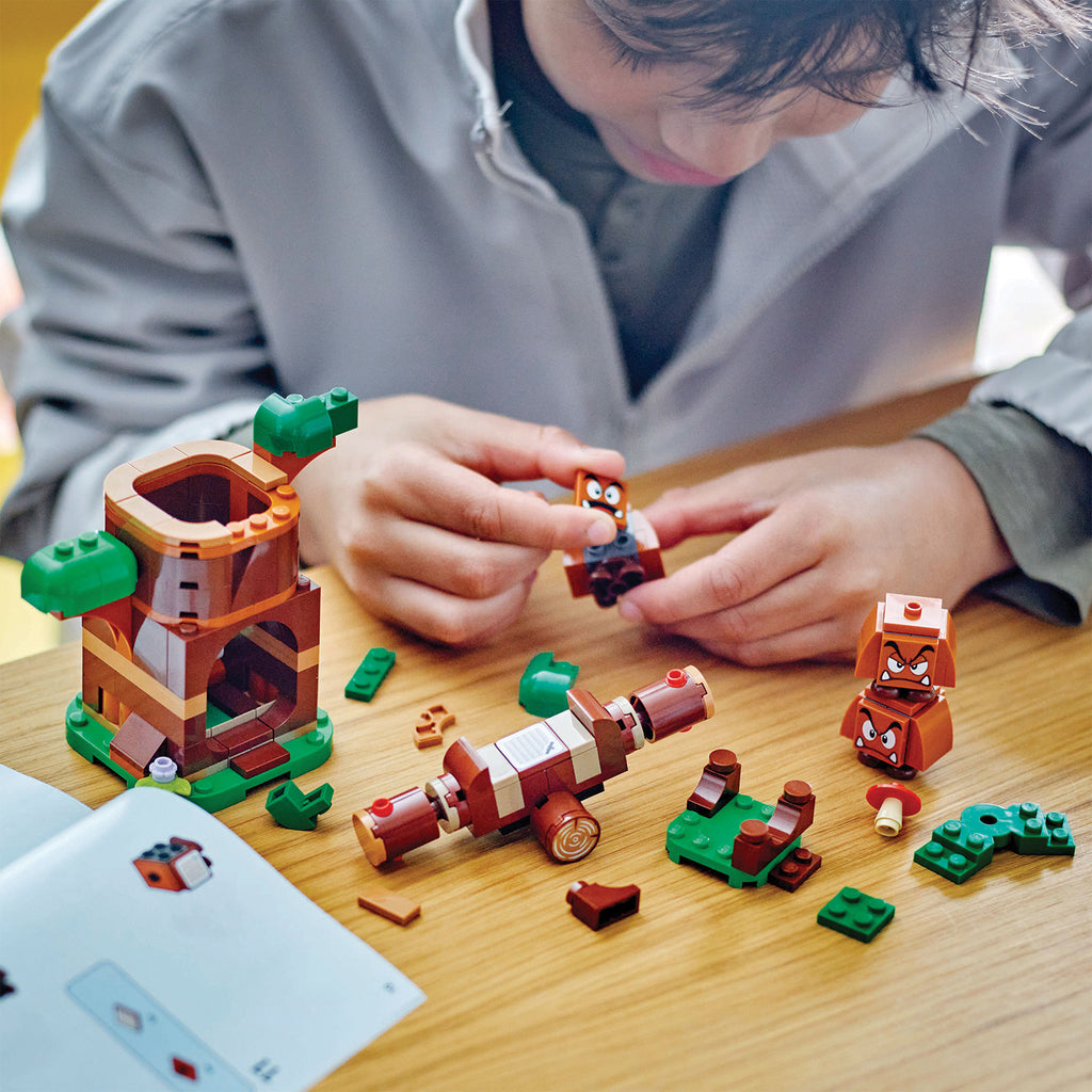 LEGO® Super Mario™ Goombas’ Playground - Đồ Chơi Lắp Ráp Chính Hãng 71433 - Góc nhìn khác 3