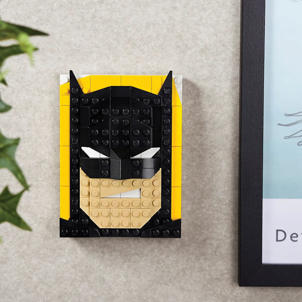 LEGO® Brick Sketches™ DC™ Batman™ - Bộ Lắp Ráp Chân Dung 3D Nghệ Thuật 40386 - LEGO - Góc nhìn khác 3