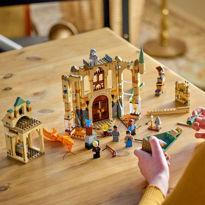 LEGO® Harry Potter™ Hogwarts™: Room of Requirement Bộ Đồ Chơi Lắp Ráp Phòng Yêu Cầu LEGO 76413 - Góc nhìn khác 3