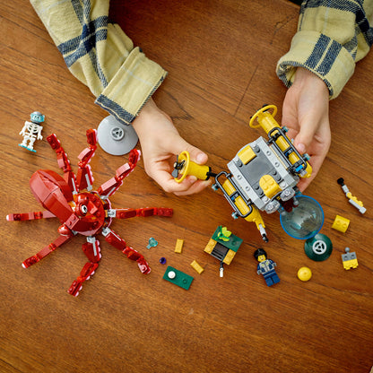 LEGO® Creator 3-in-1 Sunken Treasure Mission - Bộ Lắp Ráp Sứ Mệnh Kho Báu Dưới Biển - LEGO 31130 - Góc nhìn khác 3