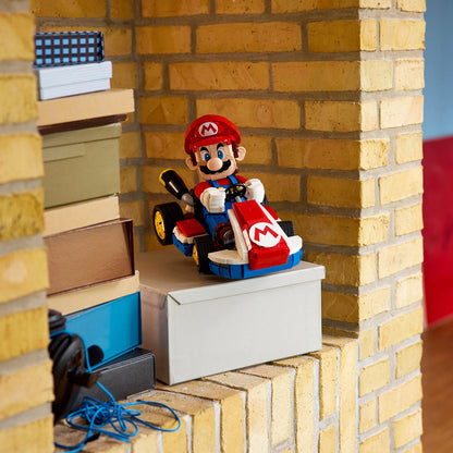 LEGO® Super Mario™: Mario Kart™ – Mario & Standard Kart - Mô hình Lắp ráp Xe Đua Nintendo 72037 - Góc nhìn khác 3