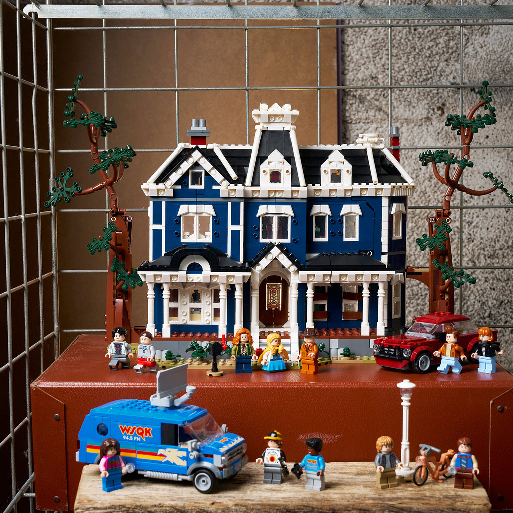 LEGO® Icons Stranger Things: The Creel House - Mô Hình Nhà Creel & Thế Giới Ngược - LEGO 11370 - Hình ảnh bổ sung 6