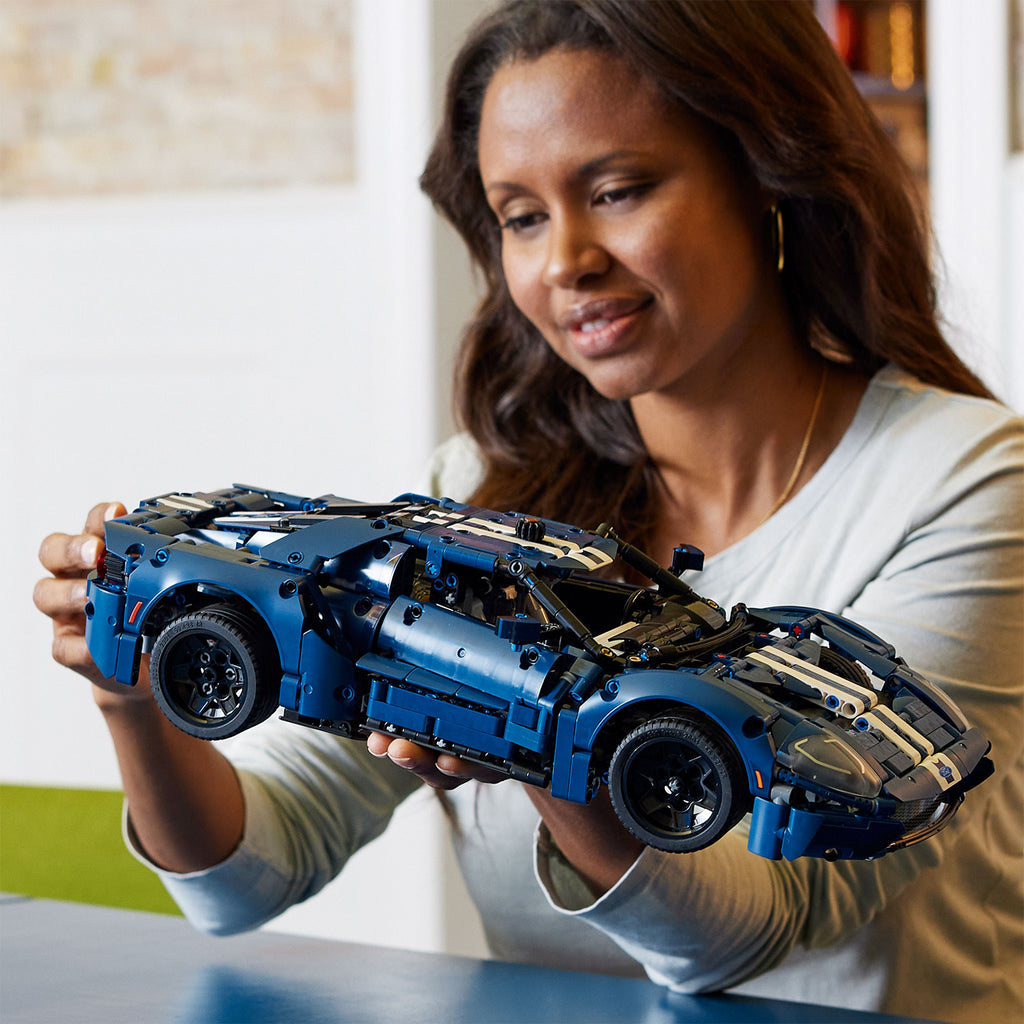 LEGO® Technic™ 2022 Ford GT - Mô Hình Xe Đua Siêu Xe Tỉ Lệ 1:12 LEGO 42154 - Góc nhìn khác 3
