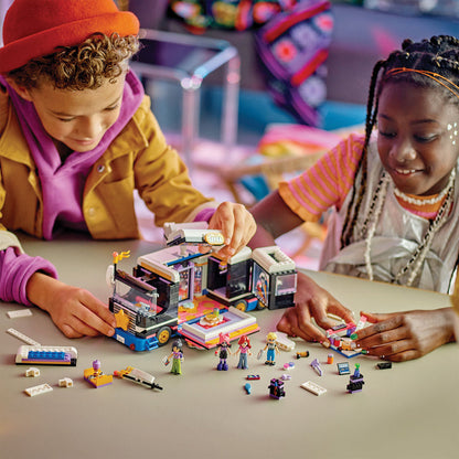 LEGO® Friends™ Pop Star Music Tour Bus - Xe Buýt Lưu Diễn Ngôi Sao Ca Nhạc LEGO 42619 - Góc nhìn khác 3
