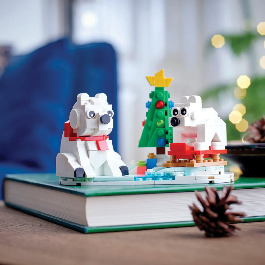 LEGO® Wintertime Polar Bears - Bộ Đồ Chơi Lắp Ráp Gấu Bắc Cực Giáng Sinh - LEGO 40571 - Góc nhìn khác 3