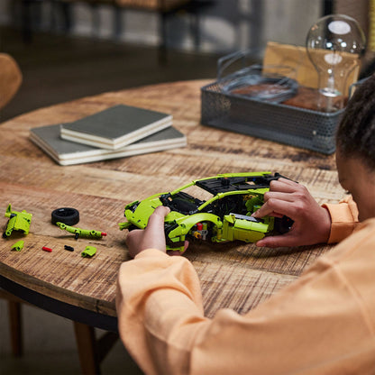 LEGO® TECHNIC™ Lamborghini Huracán Tecnica - Mô Hình Siêu Xe Thể Thao Lắp Ráp - LEGO 42161 - Hình ảnh bổ sung 4