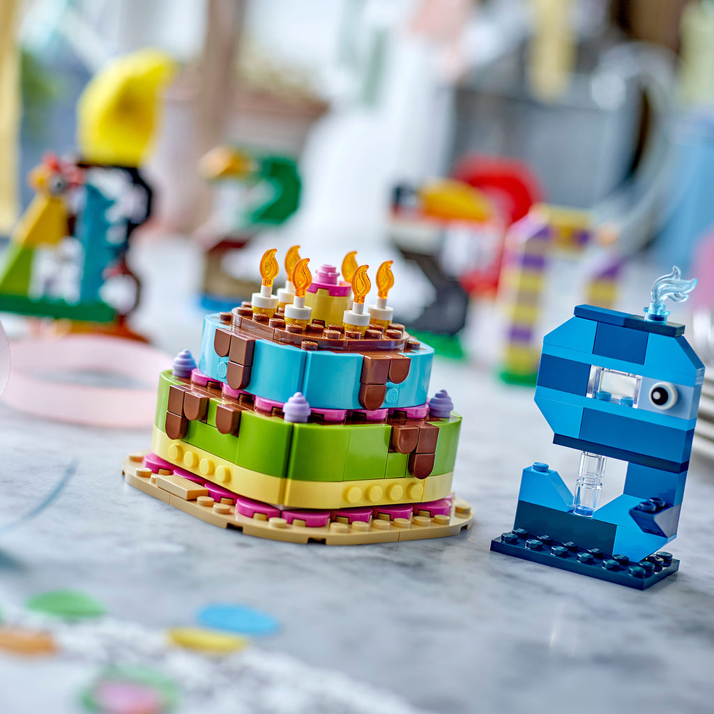 LEGO® Birthday Party Cake - Đồ chơi lắp ráp Bánh sinh nhật - LEGO 40815 - Hình ảnh bổ sung 4