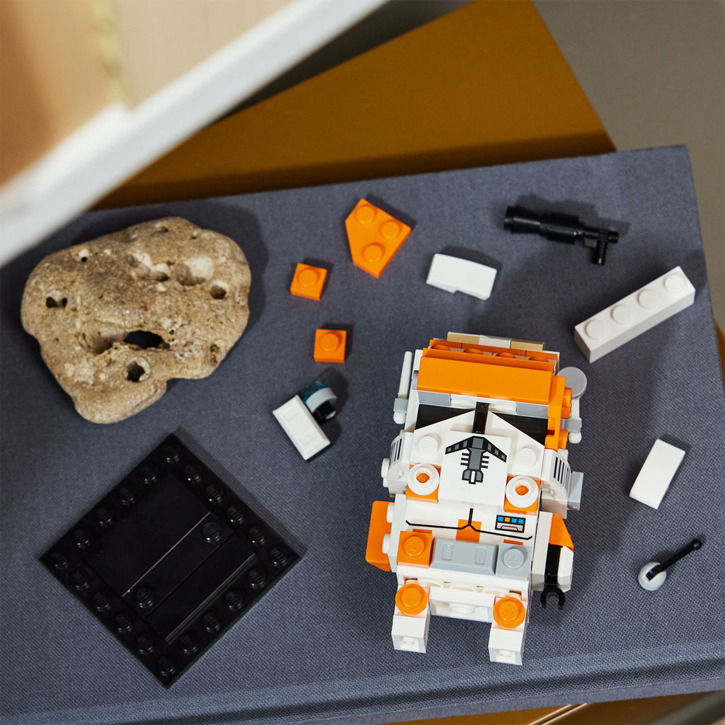 LEGO® BrickHeadz™ Clone Commander Cody™ 40675 - Mô Hình Lắp Ráp Star Wars - Góc nhìn khác 3