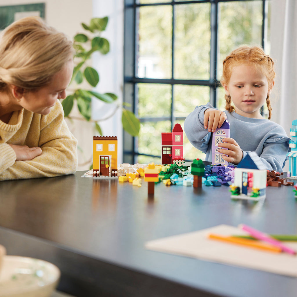 LEGO® Classic Creative Houses - Bộ Lắp Ráp Ngôi Nhà Sáng Tạo - LEGO 11035 - Góc nhìn khác 3
