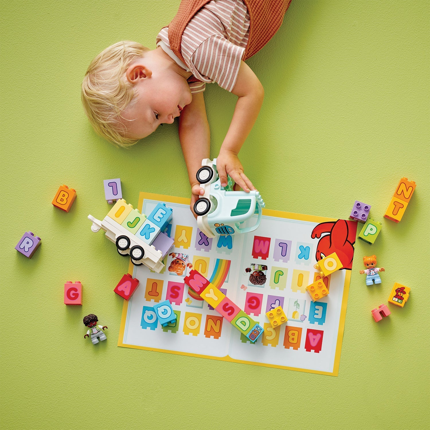 LEGO® DUPLO™ Alphabet Truck - Xe Tải Học Chữ Cái Đồ Chơi Lắp Ráp (10421) - LEGO - Góc nhìn khác 3