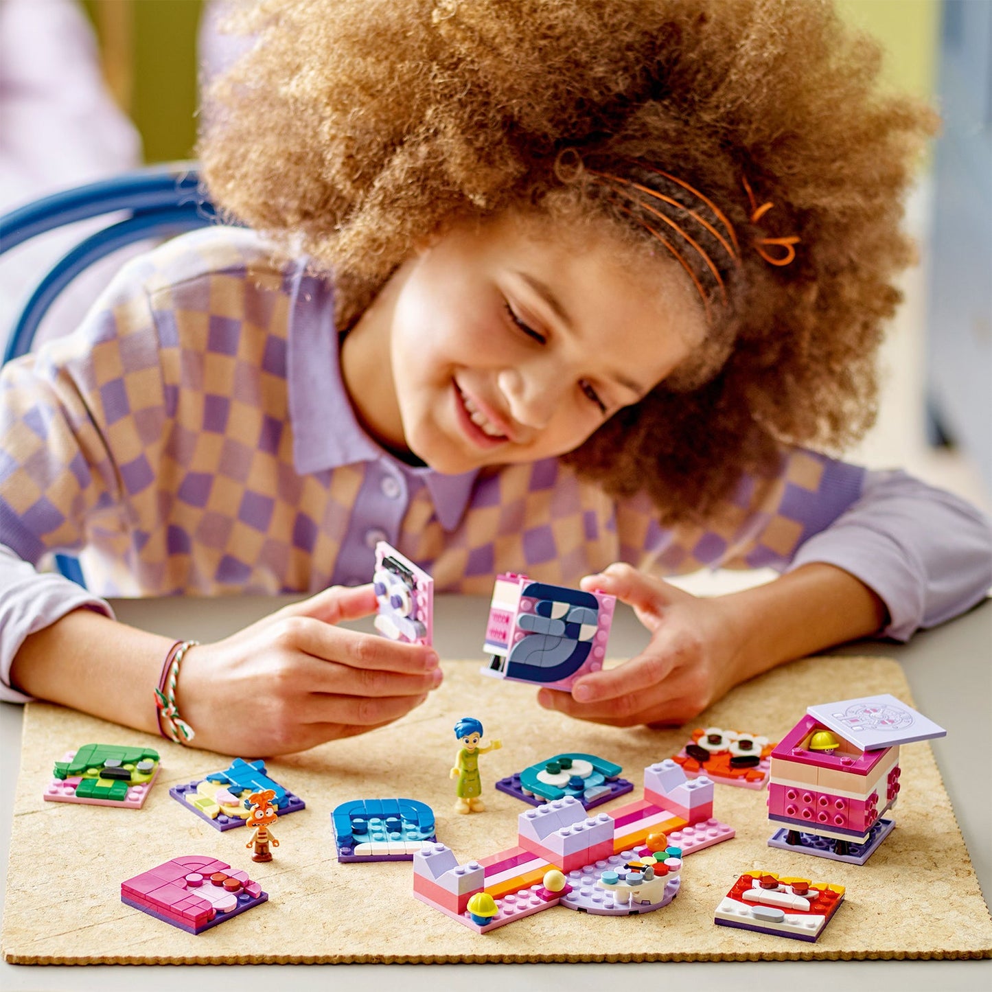 LEGO® Disney™ Inside Out 2 Mood Cubes - Đồ Chơi Lắp Ráp Khối Lập Phương Cảm Xúc - LEGO 43248 - Góc nhìn khác 3